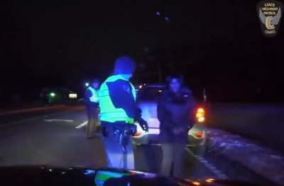 VIDEO: OSHP Trooper&#039;s Cruiser Hit During Portage Traffic Stop